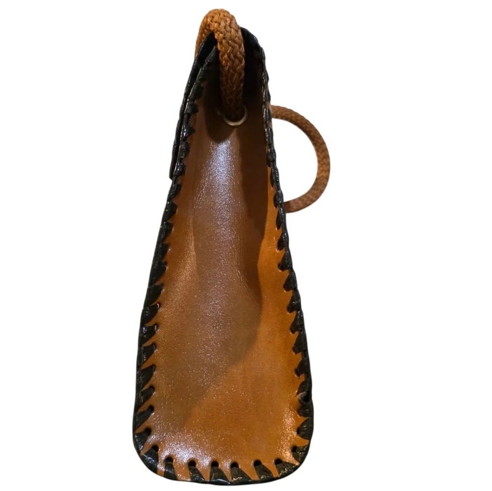 Vintage Hand Tooled Leather Small Crossbody Bag - Venezia, Italy Souvenir - Picture 7 of 8